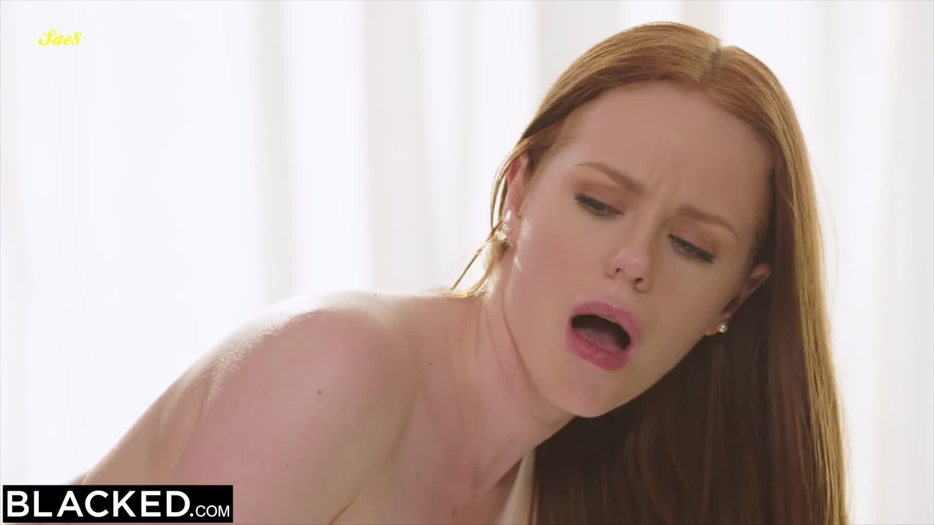 助理渴望她的巨根黑人教师